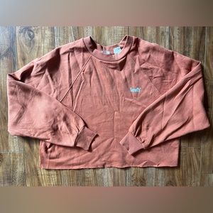 Levi’s cropped crew sweatshirt